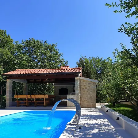 Amazing With New Private Pool,sauna,bbq Žrnovnica