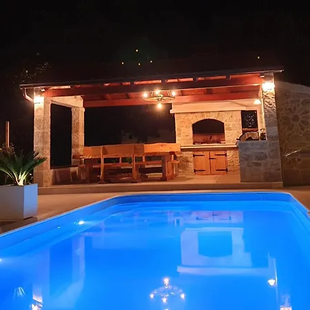 Amazing With New Private Pool,sauna,bbq Žrnovnica