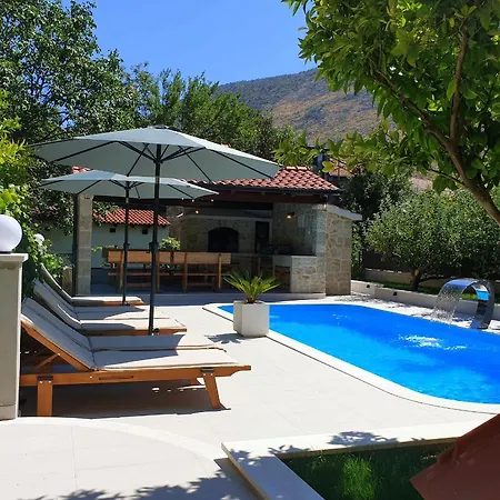Amazing With New Private Pool,sauna,bbq Apartman *